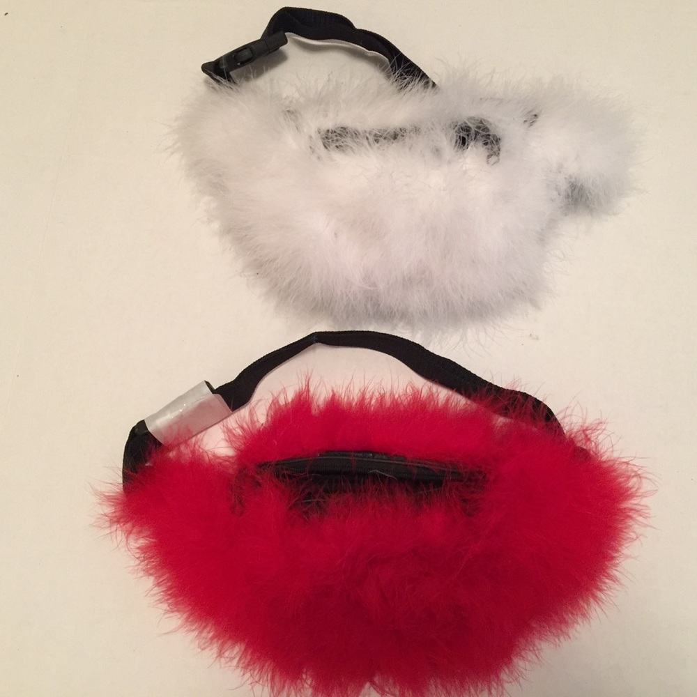 Fanny packs by me